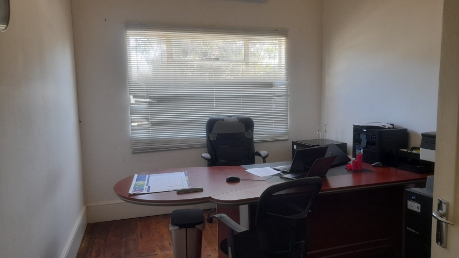  Bedroom Property for Sale in Berea Eastern Cape